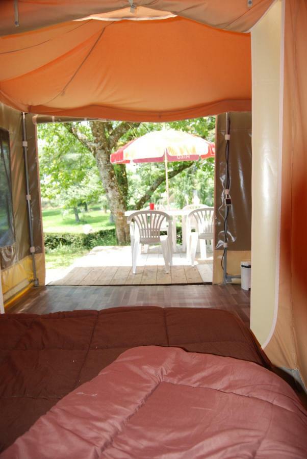 Camping Les Tournesols Sillé-le-Guillaume Εξωτερικό φωτογραφία