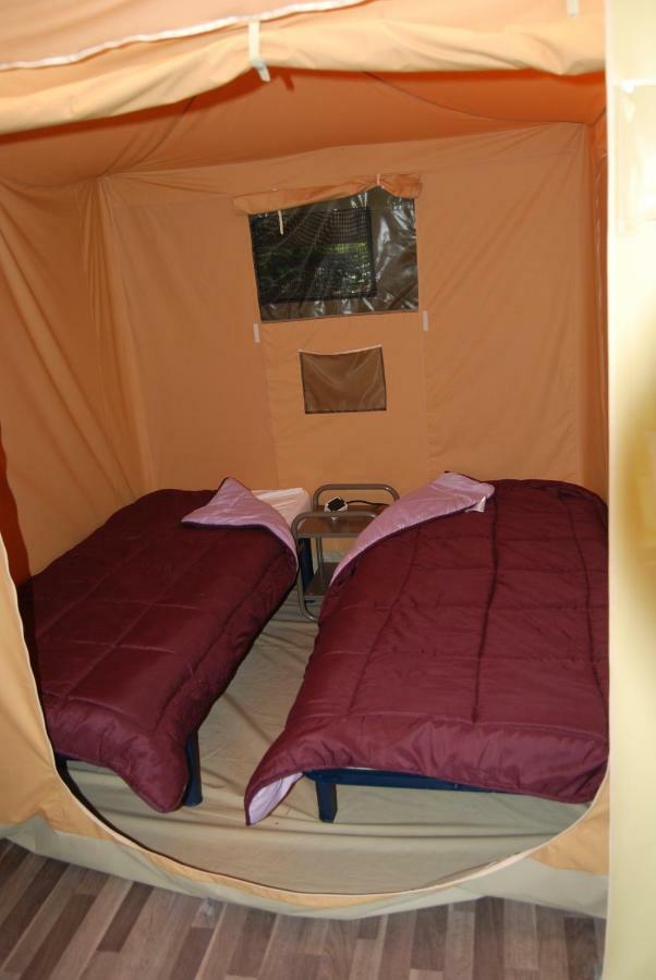 Camping Les Tournesols Sillé-le-Guillaume Εξωτερικό φωτογραφία